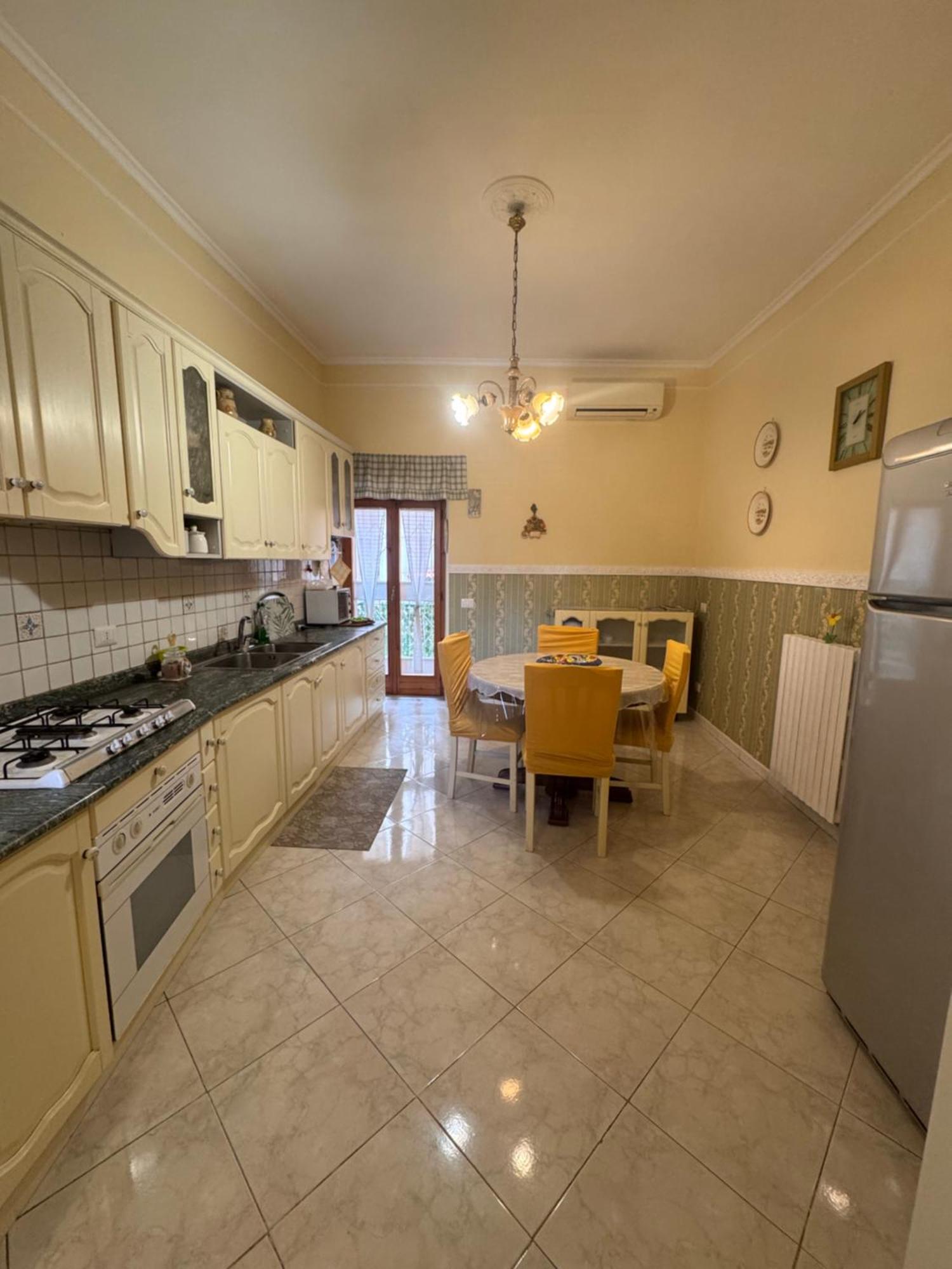 Otium Stabianum- Appartamento Centro Citta - Castellammare di Stabia Ngoại thất bức ảnh